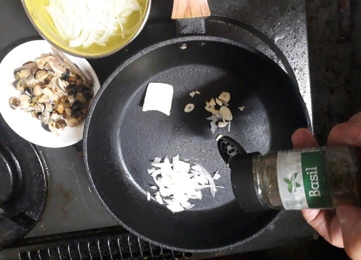 マニアックなツメタ貝とイボニシ貝を捕って食してみた 千葉ポートパークの潮干狩り 関東b級グルメドライブ ちょに らいでん がメタボで帰還