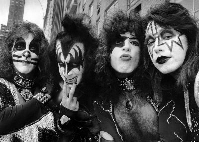 o-KISS-1976-facebook