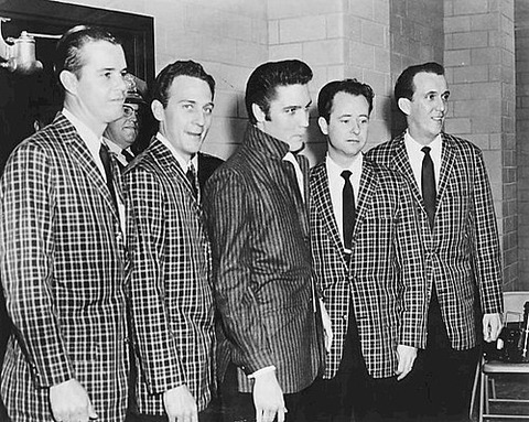500px-Elvis_Presley_and_the_Jordanaires_1957