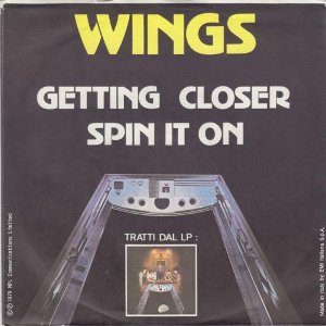 PAUL_MCCARTNEY_AND_WINGS_GETTING+CLOSER-108921c