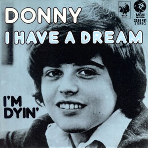 R-3009974-1393977424-4703