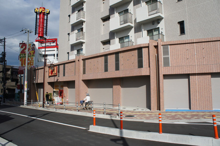 ローソン牧野駅前20120715162432