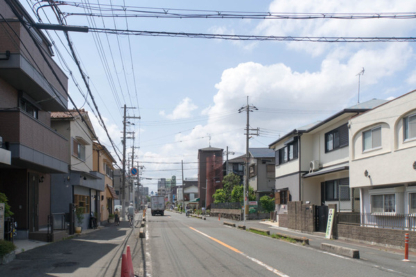 ヨガチタチタ-1905171