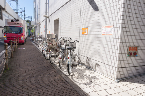 枚方市駅駐輪場-1610174