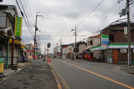 ファミリーマートひらかた酒販招提南店130219-08