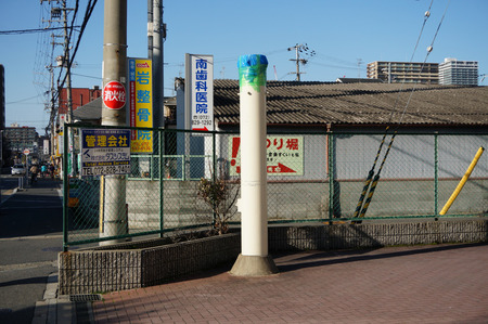 セブンイレブン寝屋川田井店130321-16