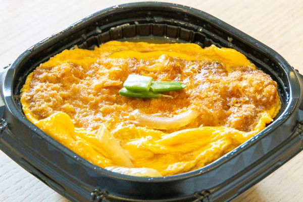 「がんこ 枚方店」 のテイクアウト『ワンコイン弁当(とろ玉子かつ丼)』(枚方市岡東町)【ひらつーグル...