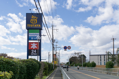 ファミリーマートTSUTAYA長尾店-15112701