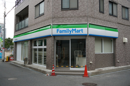 ファミリーマート寝屋川香里南之町店130630-07