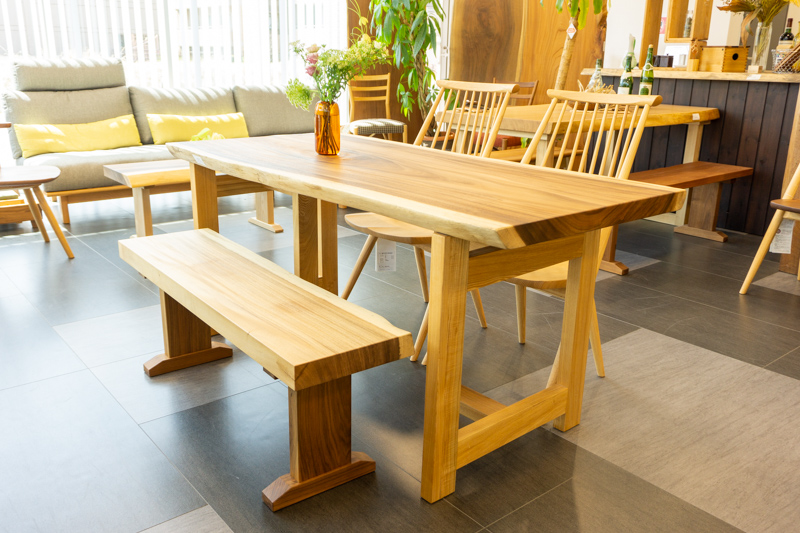 da BOSCO FURNITURE(ダ・ボスコ ファニチャー)【田宮本町、天然木