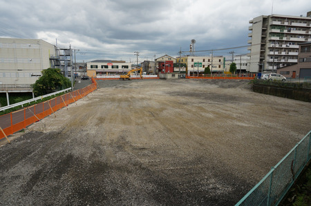 家具団地体育館跡130627-17
