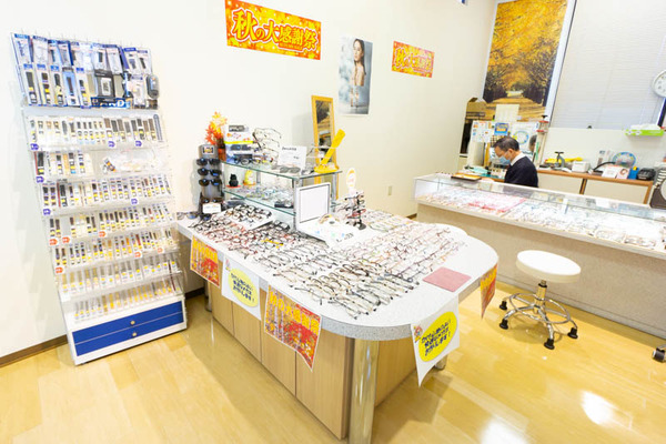 happy_megane_広角(小)-20201111-4