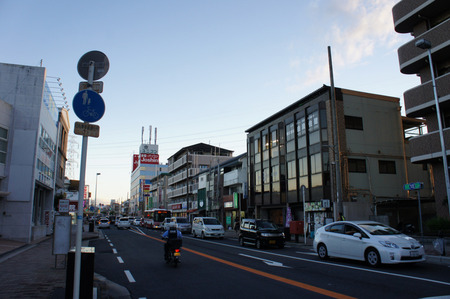 120916楠葉の電線03