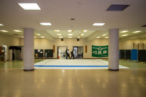 高校-2010081-6
