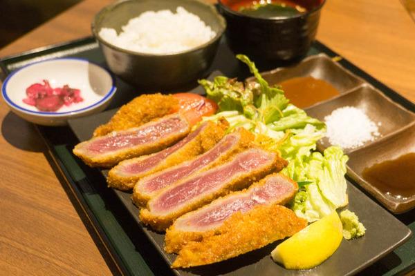 牛カツランチ