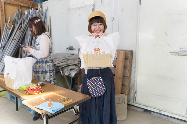 いちご狩り-18042034