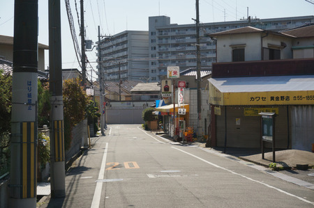 スーパーカワセ黄金野店130920-01