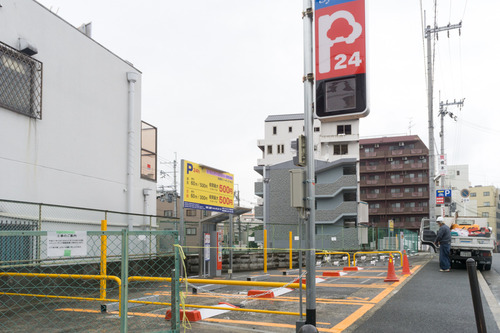 岡東町パーキング-15061910