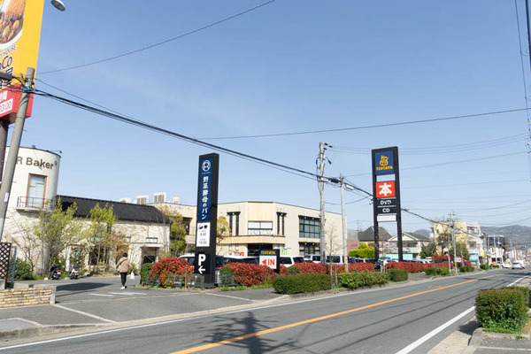 rbaker_広角_小-20210331-21