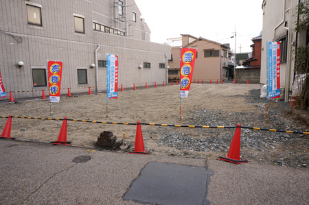 伊加賀東町1401291-4