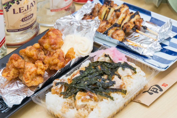 「笑っしょい酒場 十笑」のテイクアウト『とりマヨ丼』など(枚方市三栗)【ひらつーグルメ】