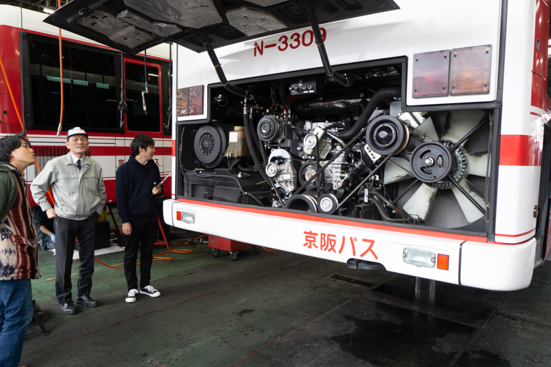 枚方つーしん日本最大級の大型自動車の大病院が枚方に!?ケーテー自動車工業の本社工場見学! エンジン分解編【ひらつーコラボ】