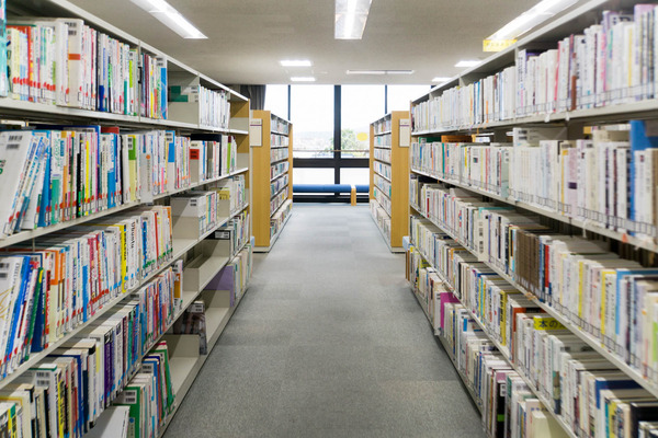 中央図書館-18082246