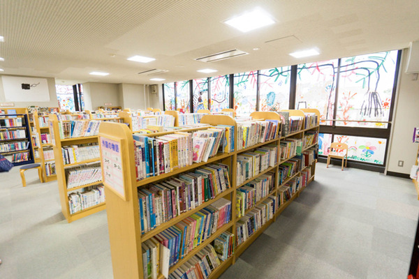 中央図書館-18082268