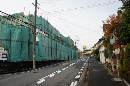 グルメシティ東香里解体121123-07