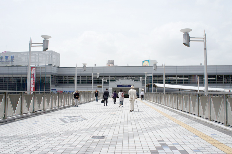 3月20日【きょうは何の日】1976年 枚方市駅に東口改札新設。駅前歩道橋開通 &【でんごんばん】 枚方つーしん 3月20日【きょうは何の日】1976年 枚方市駅に東口改札新設。駅前歩道橋開通 &【でんごんばん】 枚方つーしん
