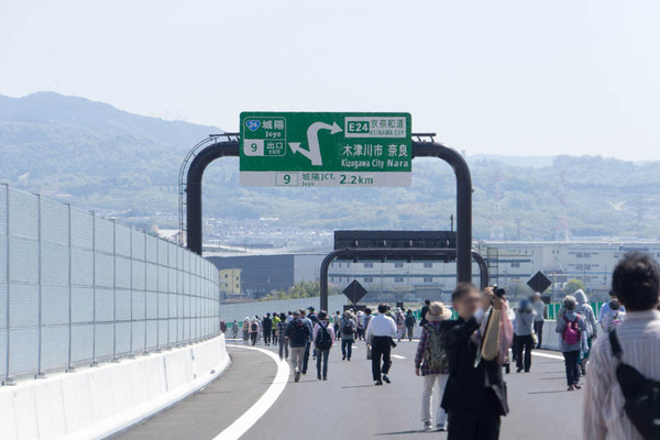新名神-17042331