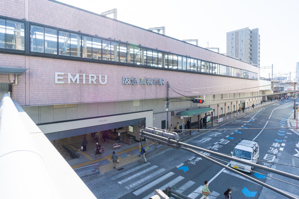 EMIRU4-2011181