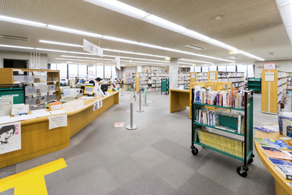 中央図書館-18082247