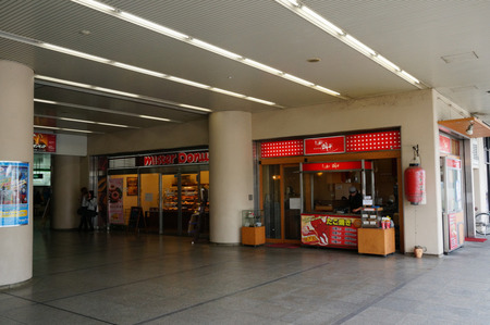 樟葉駅ビル130325-18