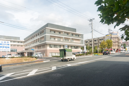 男山病院駐車場-1410213