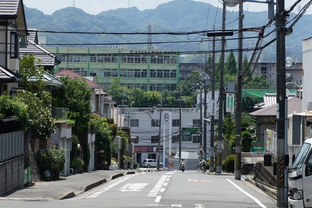 グルメシティ東香里20120710112623