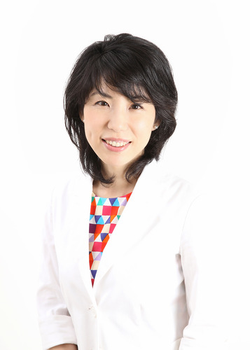 前野彩