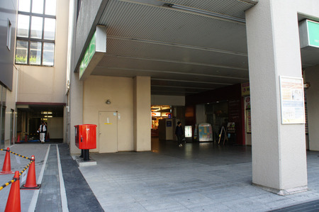121016樟葉駅ポスト07