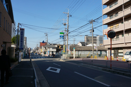 セブンイレブン寝屋川田井店130321-07