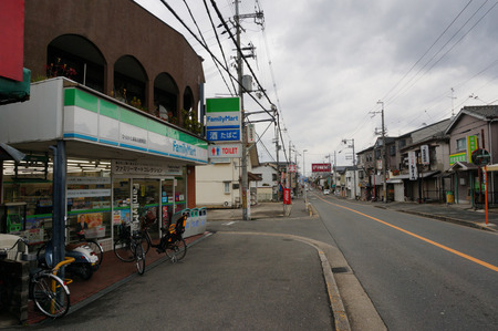 ファミリーマートひらかた酒販招提南店130219-03