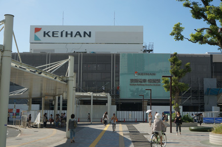 樟葉駅130925-04