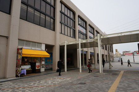 樟葉駅ビル130326-55
