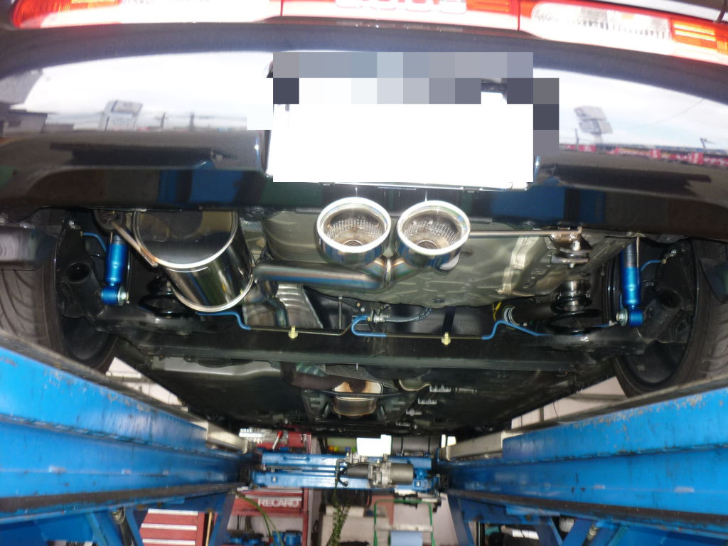 Z12 キューブにOZレーシング17インチ装着＆センター出しマフラー