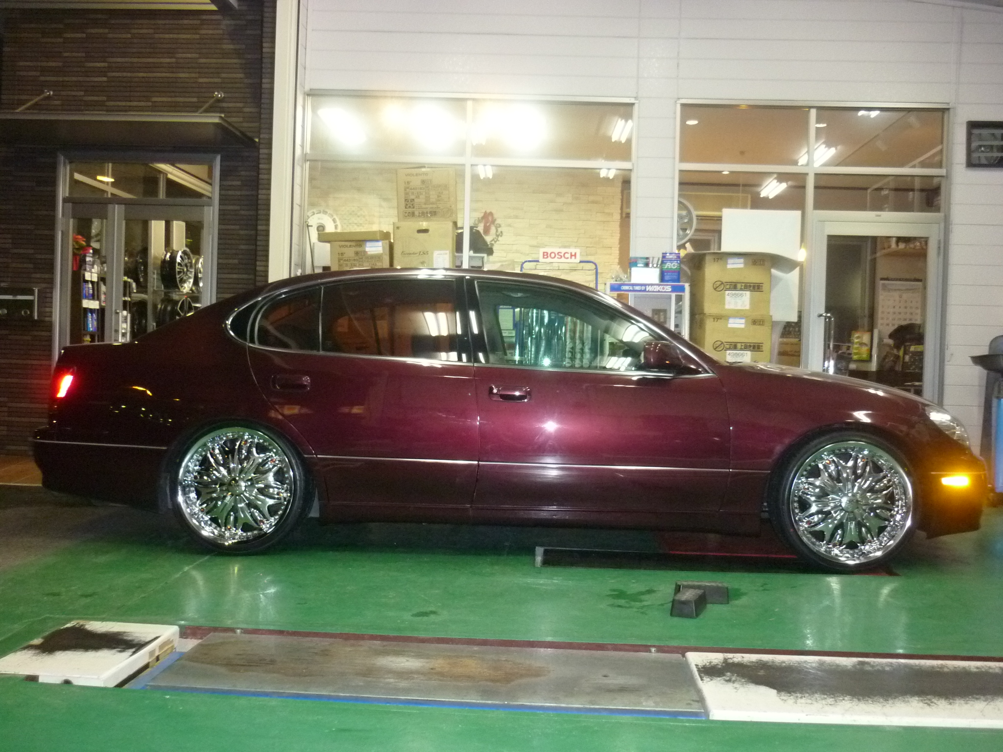 JZS160アリストにドルチェ20インチ装着 : 平山タイヤサービス