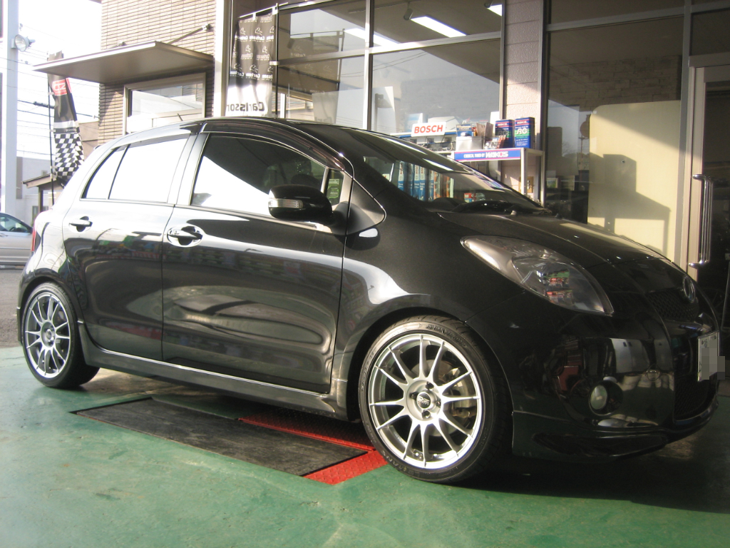 NCP91 ヴィッツRSにO．Zレーシング17インチ : 平山タイヤ 