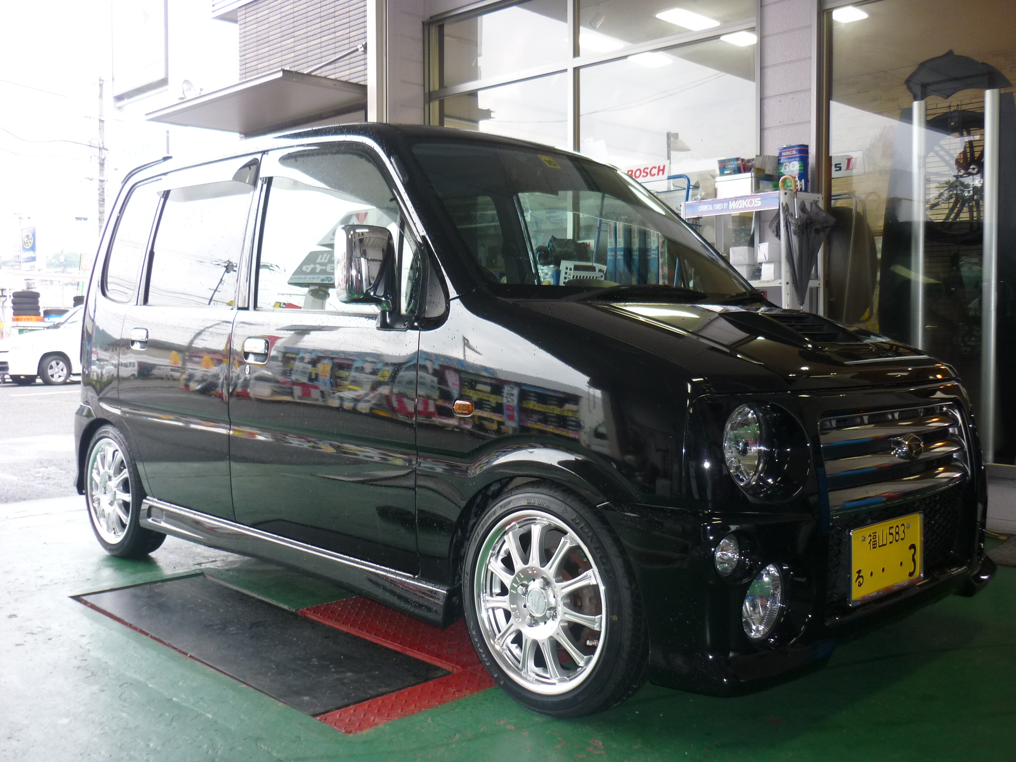 L900 ダイハツ ムーブにカールソン15インチ装着 : 平山タイヤサービス 
