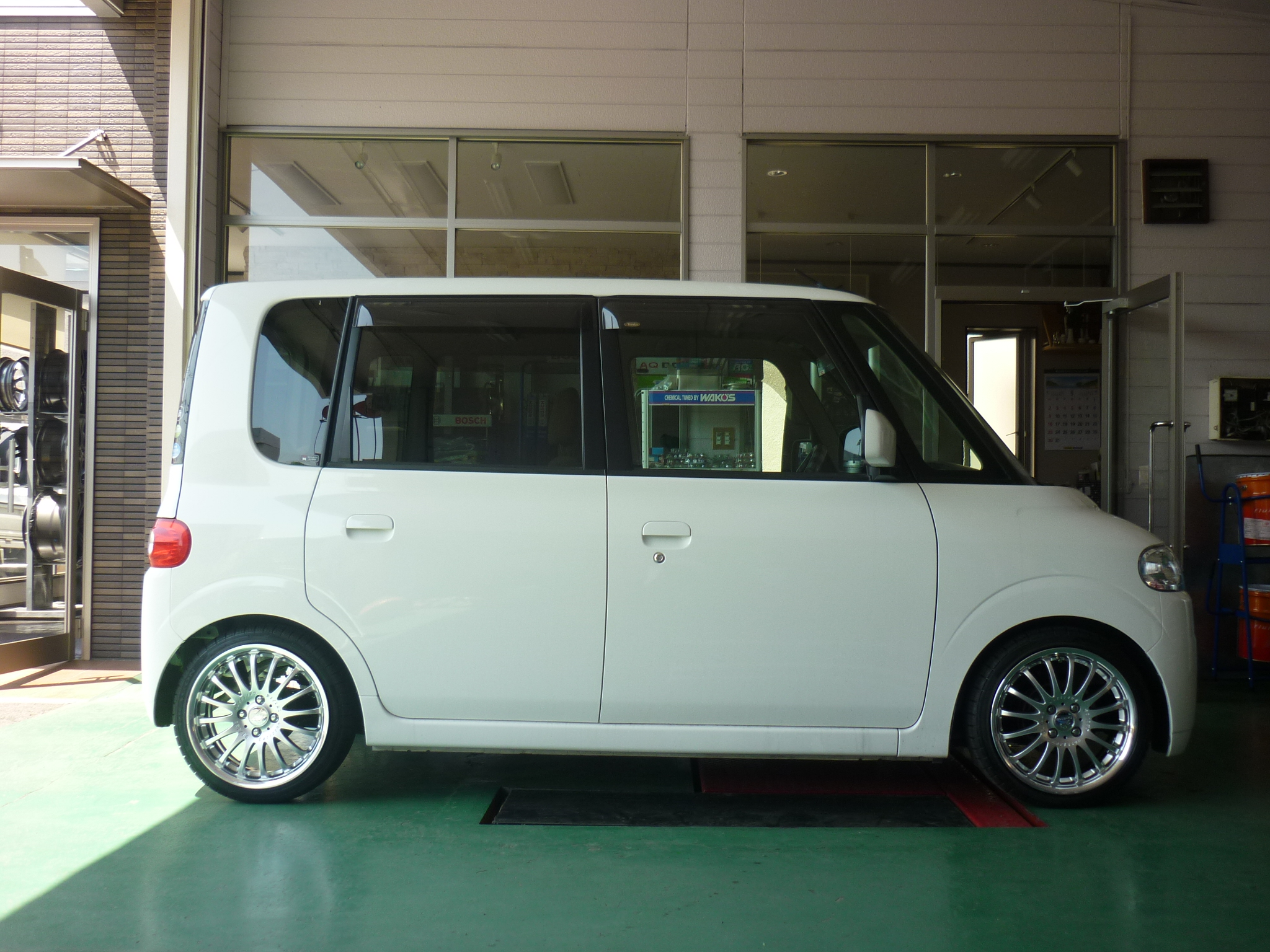 L350 タントにカールソン16インチ装着 : 平山タイヤサービス＊店長の 