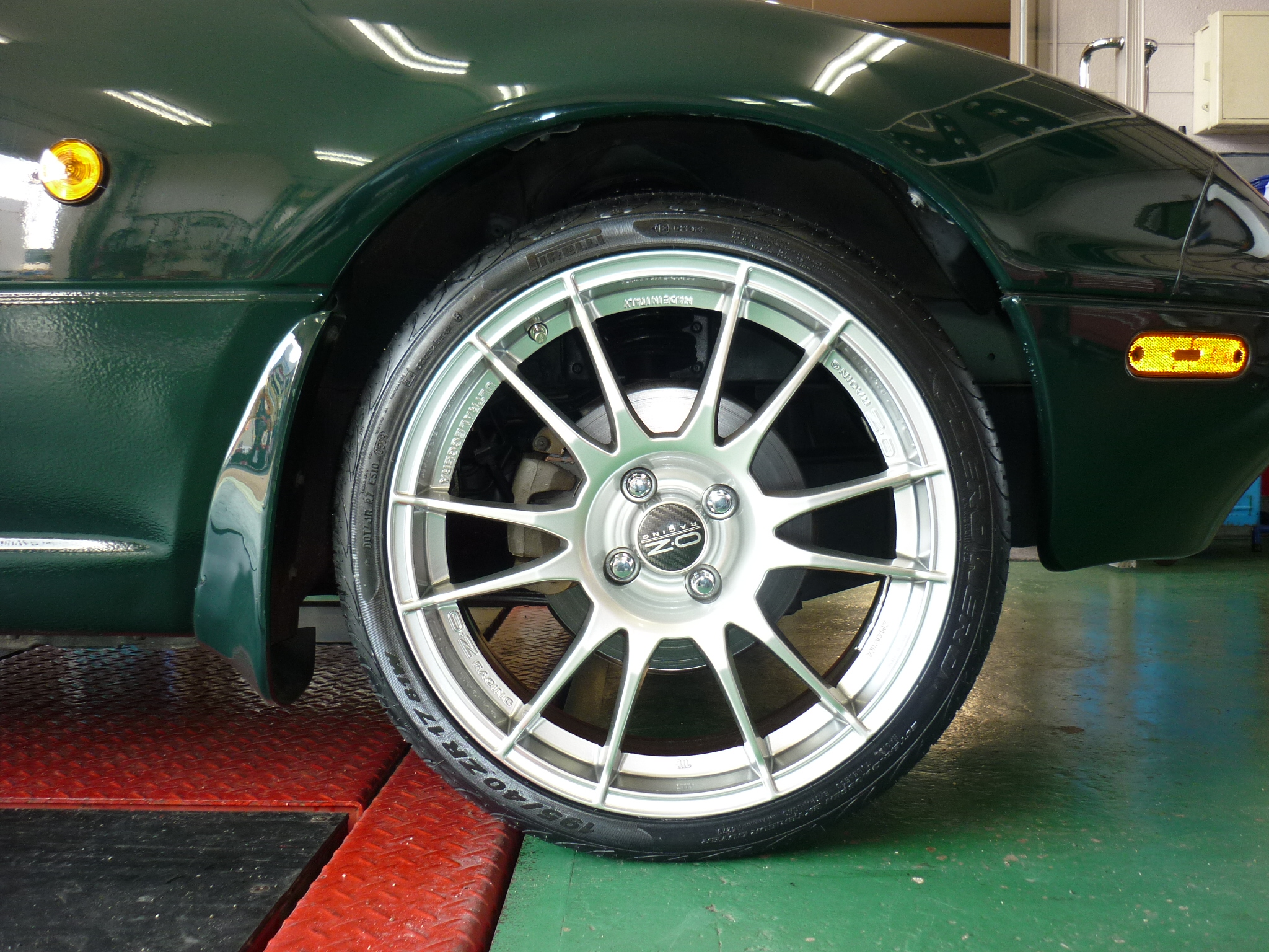 Na8c ロードスターにo Zレーシング17インチ ピレリ装着 平山タイヤサービス 店長の独り言