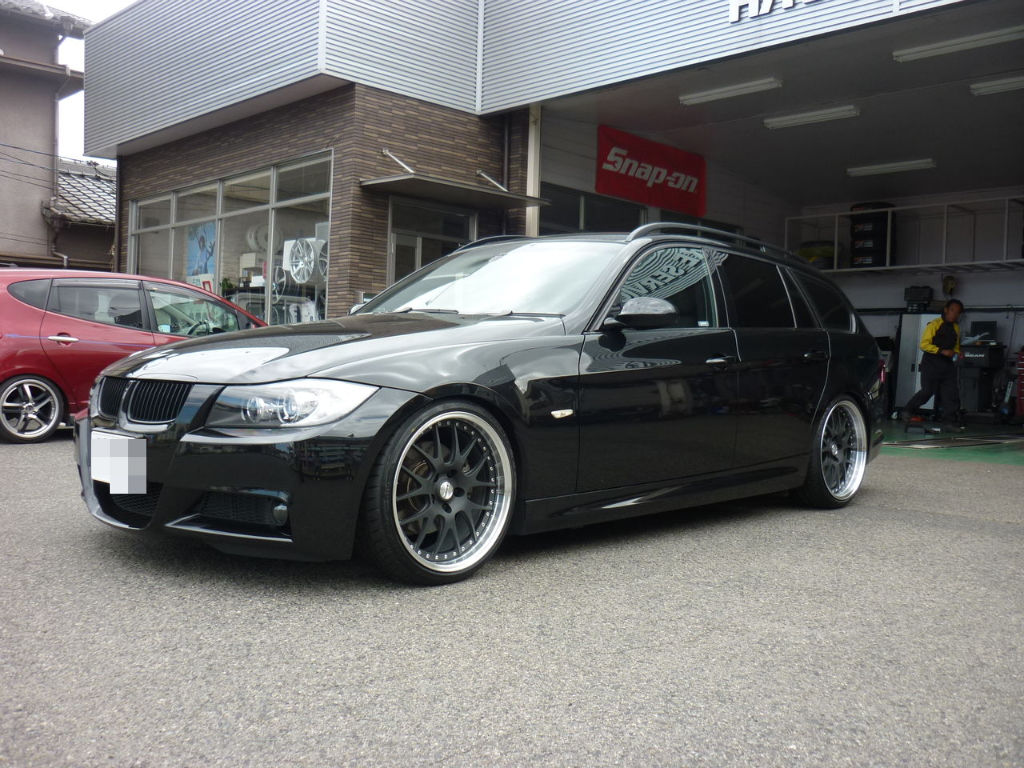 E91 BMW 320にTWSホイール19インチ装着 : 平山タイヤサービス＊店長の 
