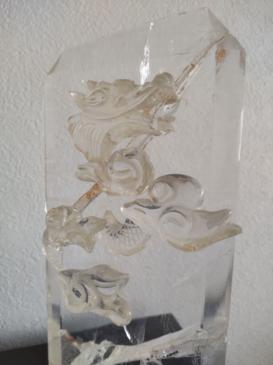 水晶の置物 (破損あり) 水晶の置物 (破損あり)